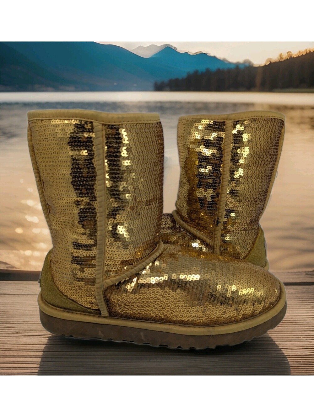 UGGS Australia Classic Short Mid Sparkle Sequin Gold Shearling Boots Womens 7 38